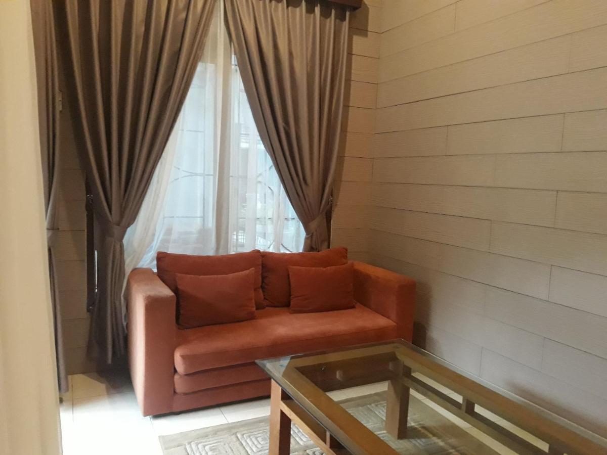 Alsalam Syariah Guesthouse Solo Екстериор снимка