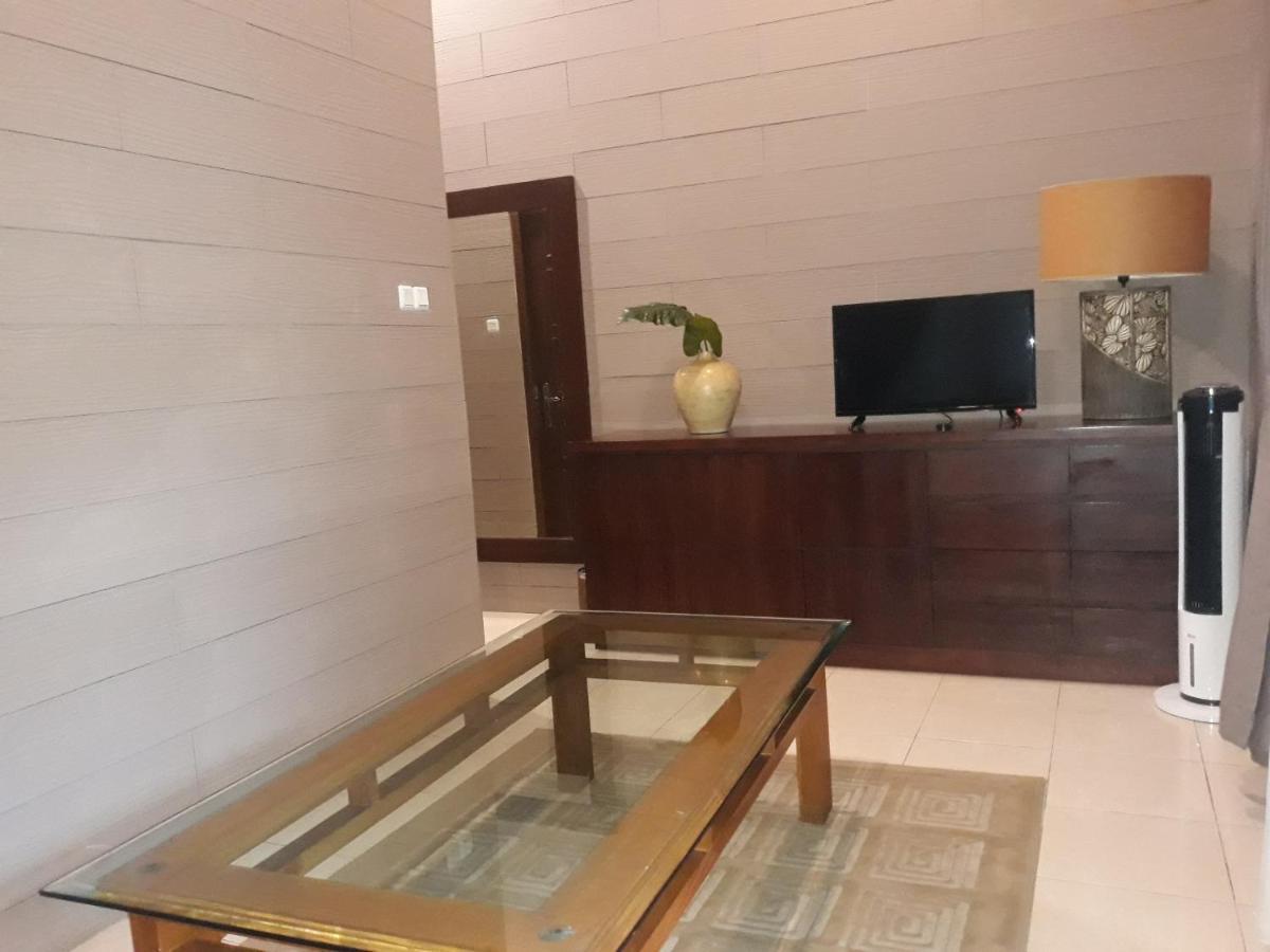 Alsalam Syariah Guesthouse Solo Екстериор снимка