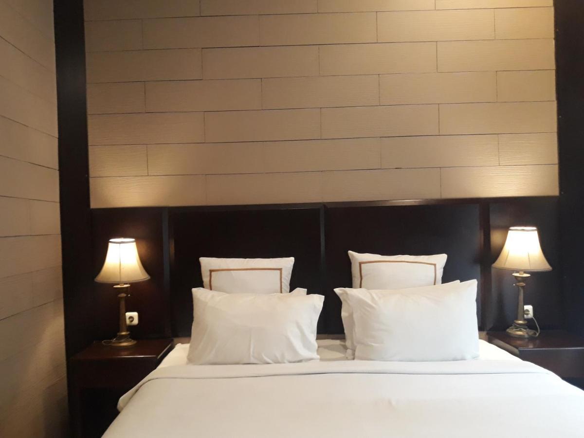 Alsalam Syariah Guesthouse Solo Екстериор снимка