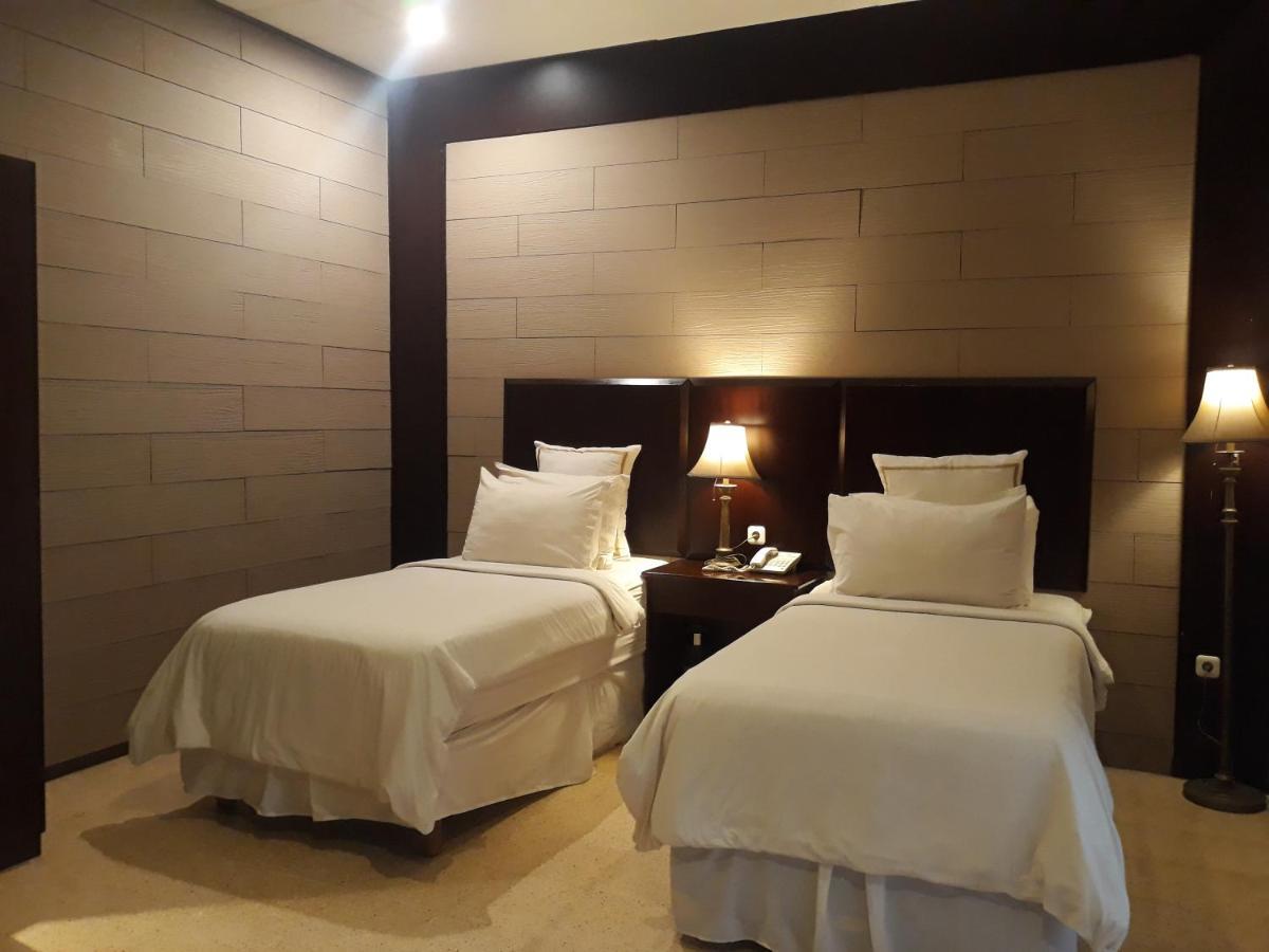 Alsalam Syariah Guesthouse Solo Екстериор снимка