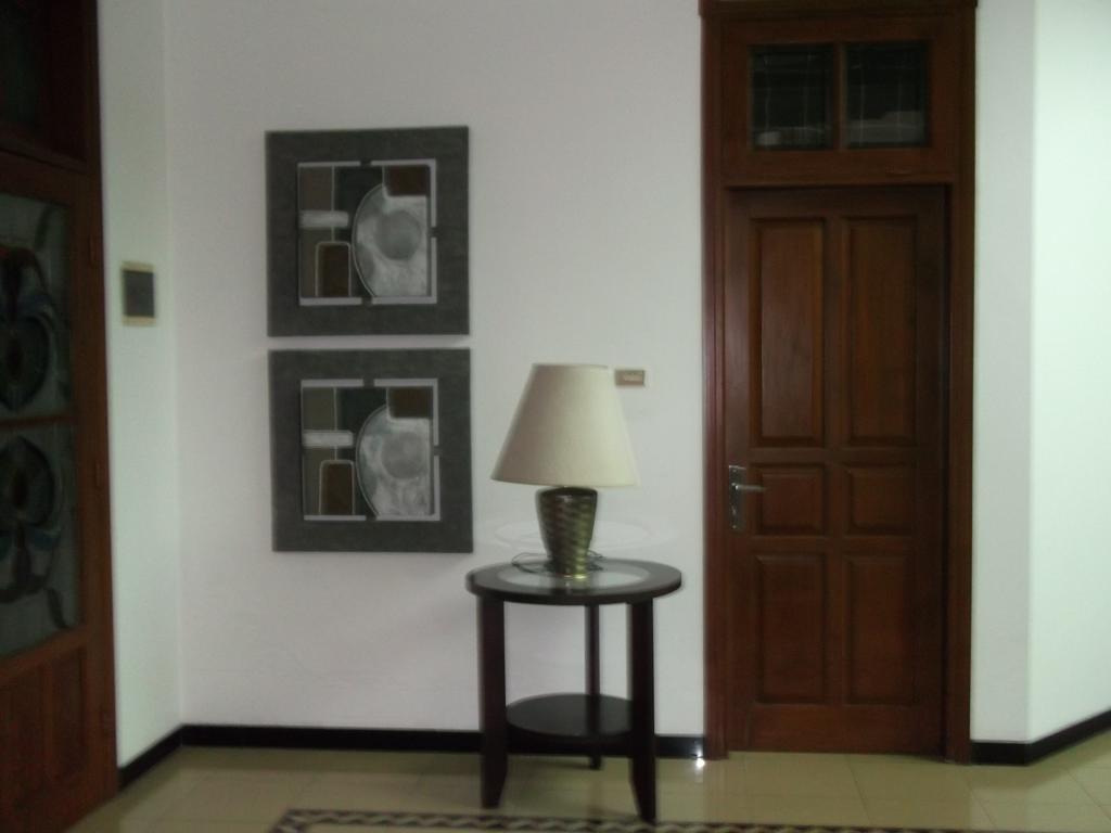 Alsalam Syariah Guesthouse Solo Екстериор снимка